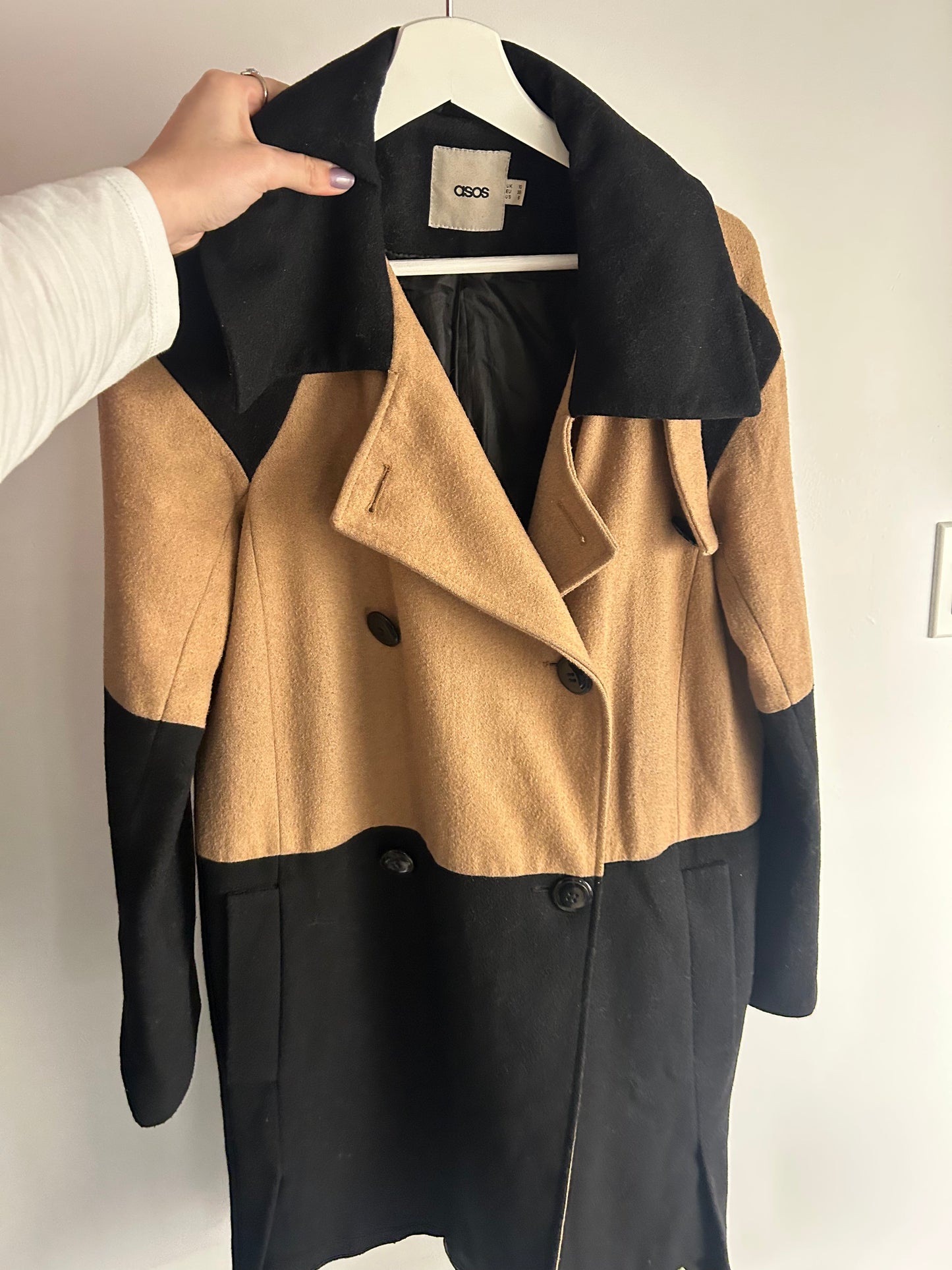 Beige & Black Trenchcoat