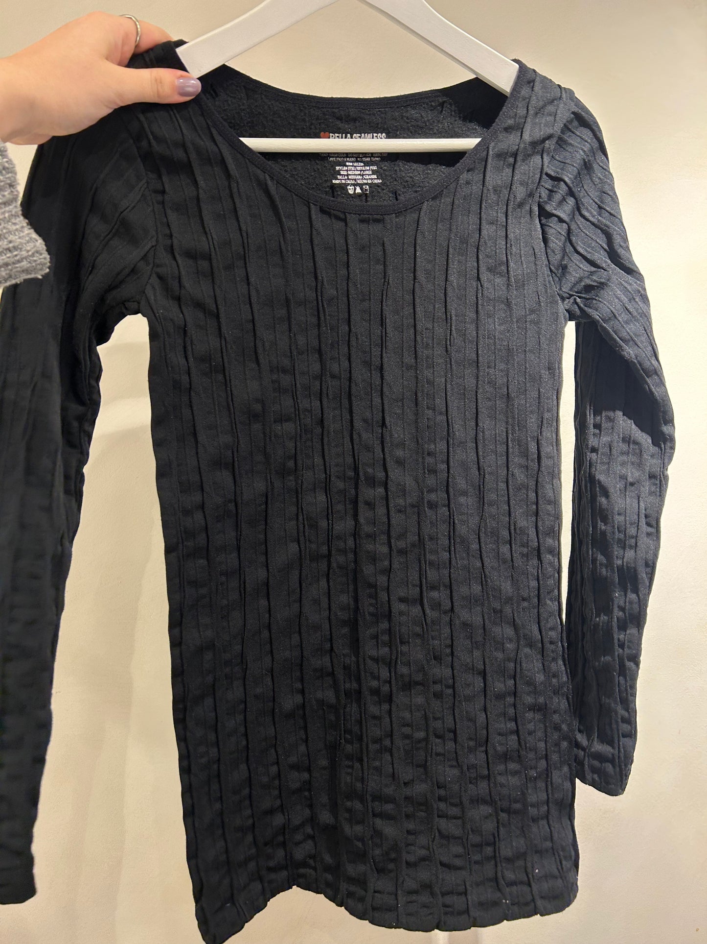 Bella Seamless Ribbed Black Long Sleeve