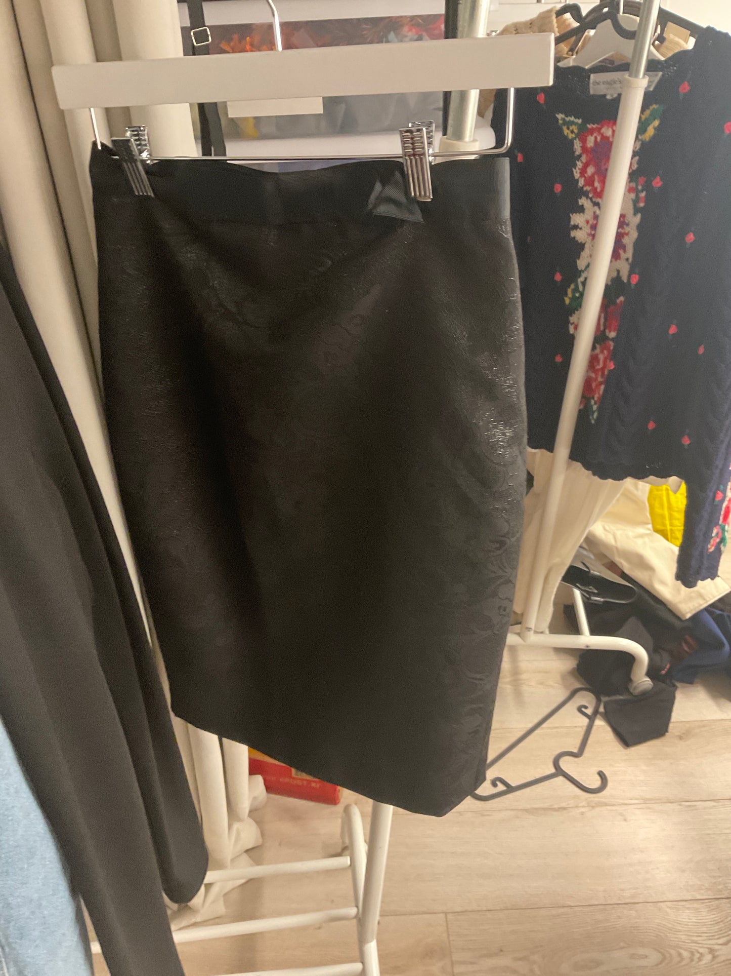Black Rose Patterned Skirt