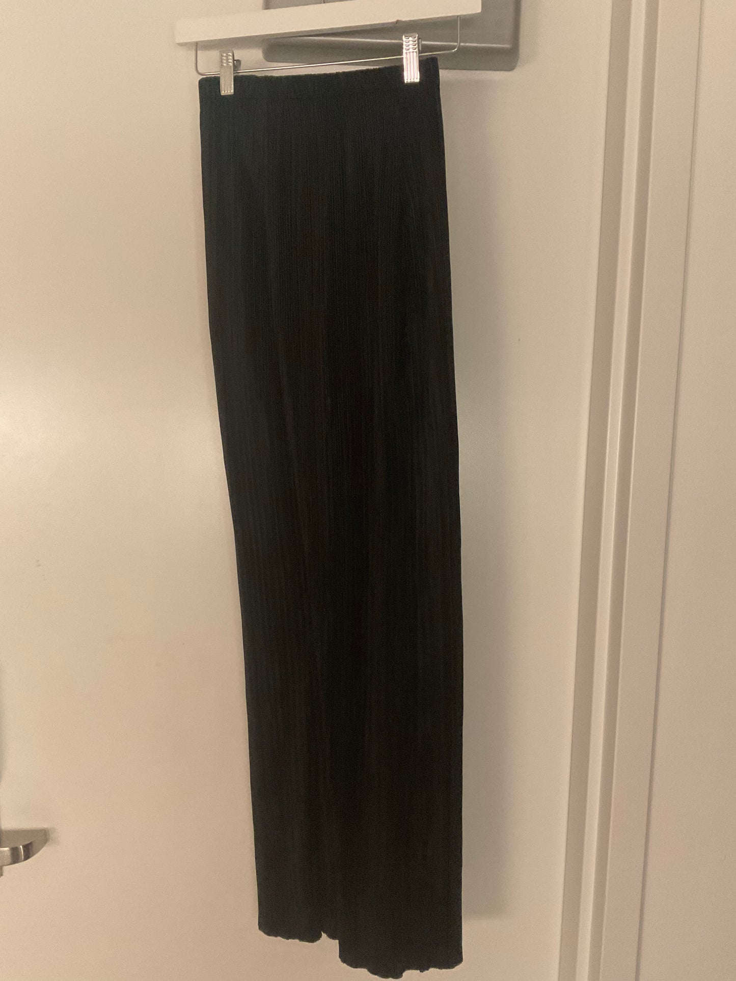 Oak + Fort Black Pants