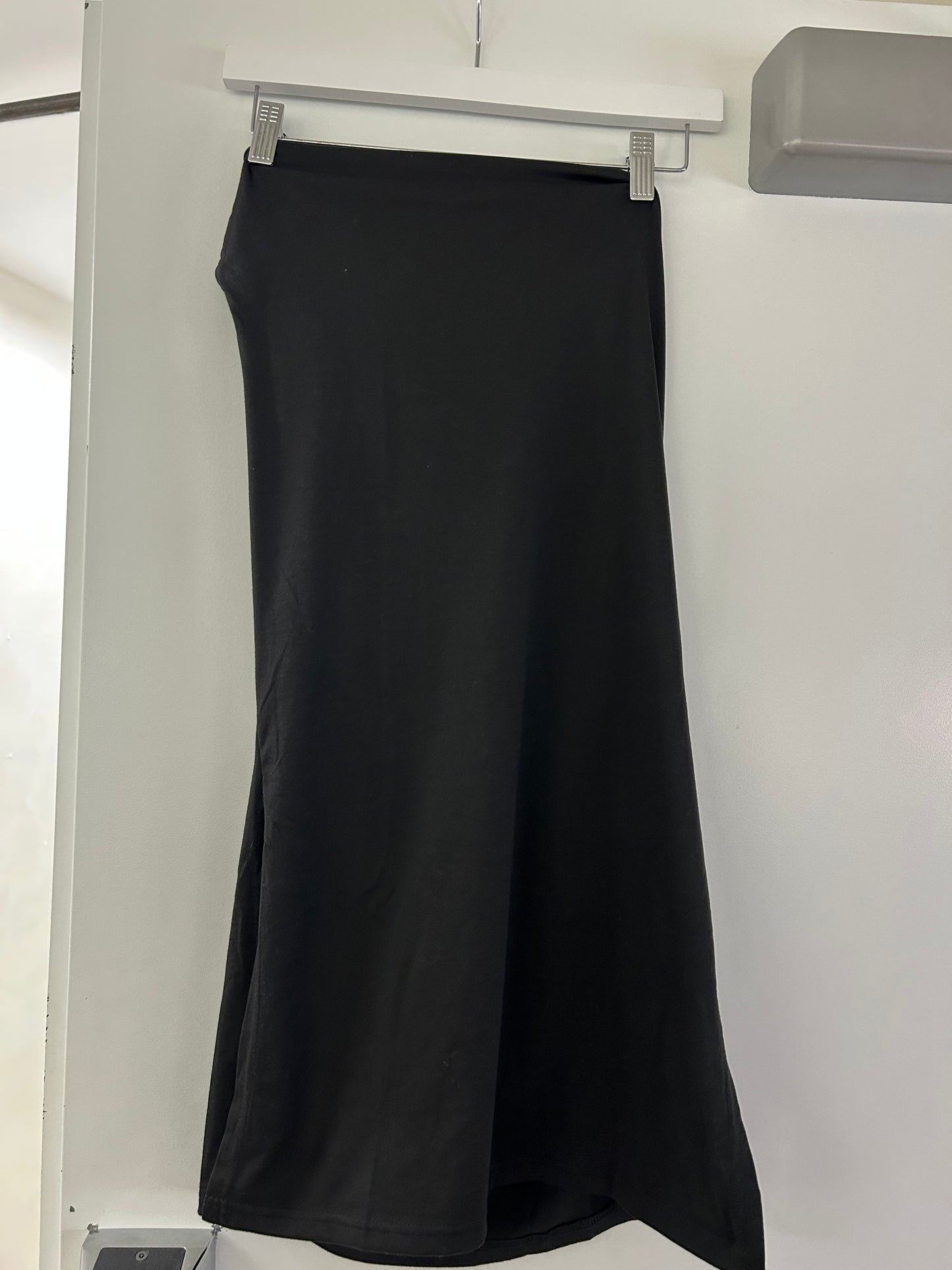 Blackless Black Halter